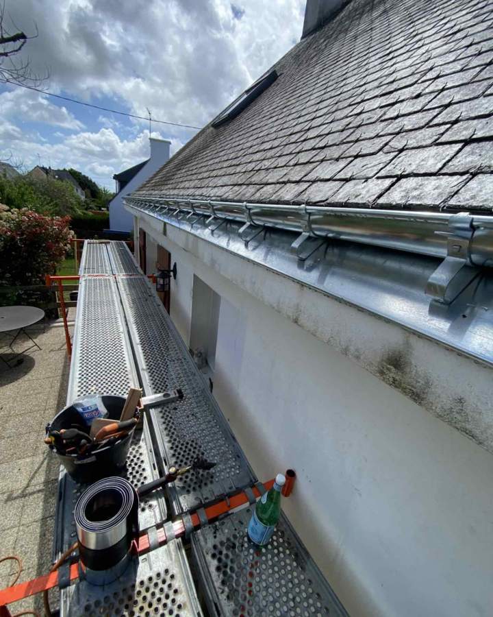 Des éléments de zinguerie performants pour protéger la toiture